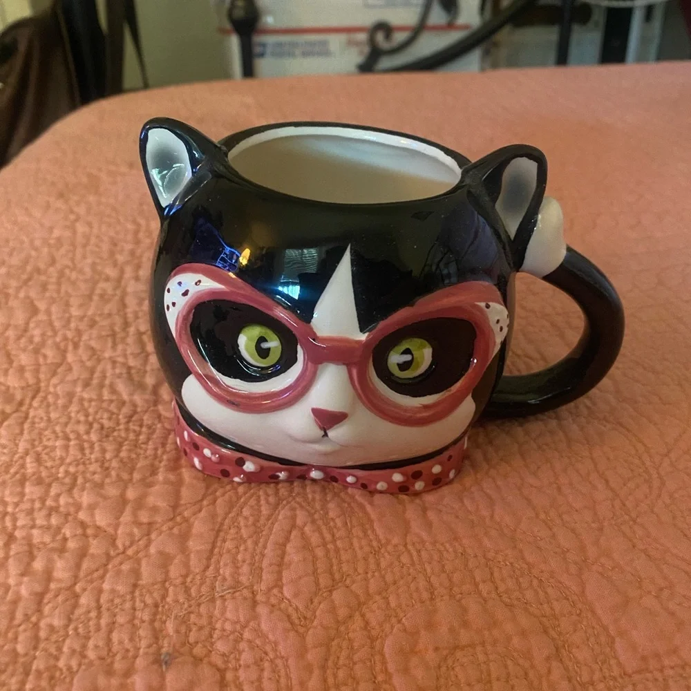 Cat Face Ceramic Mug, cup with Pink Glasses